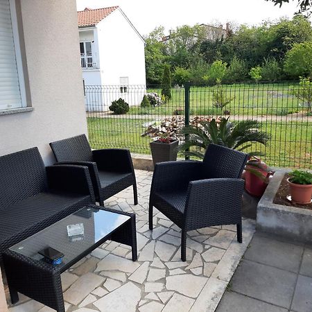 רוביני Apartment Stefania מראה חיצוני תמונה