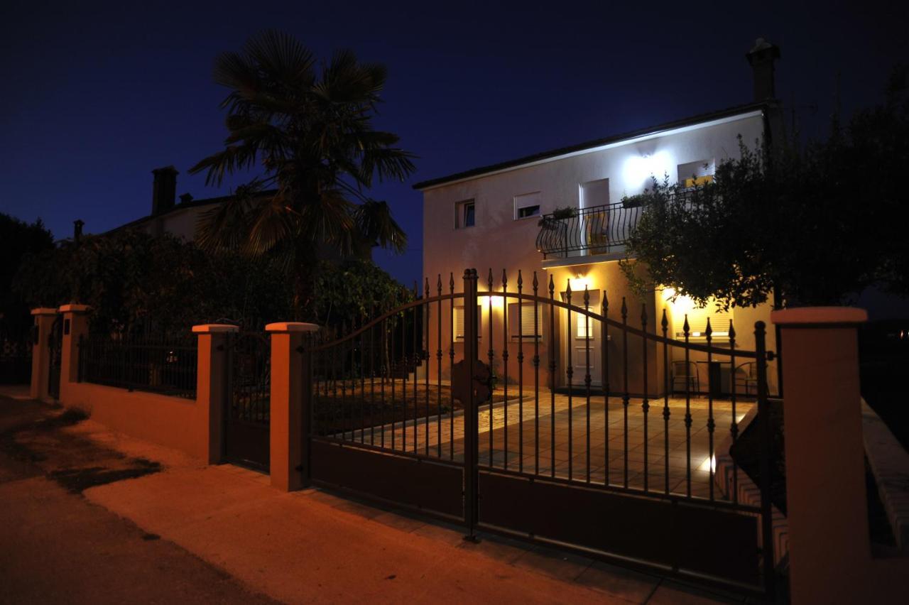רוביני Apartment Stefania מראה חיצוני תמונה