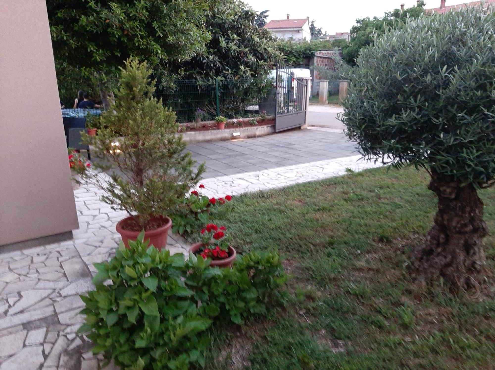 רוביני Apartment Stefania מראה חיצוני תמונה