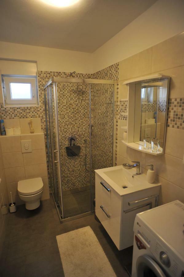 רוביני Apartment Stefania מראה חיצוני תמונה