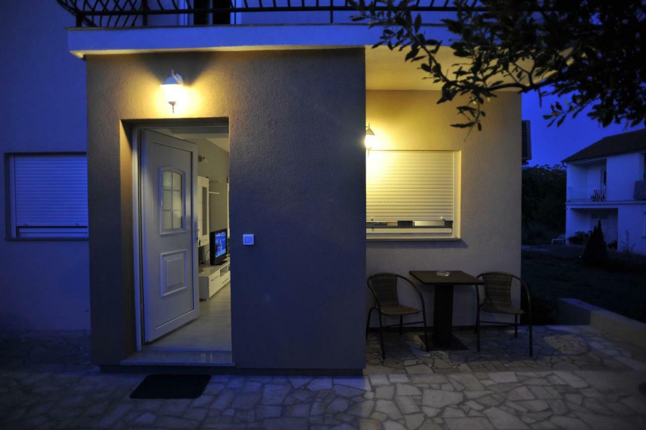 רוביני Apartment Stefania מראה חיצוני תמונה