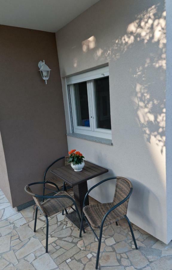 רוביני Apartment Stefania מראה חיצוני תמונה
